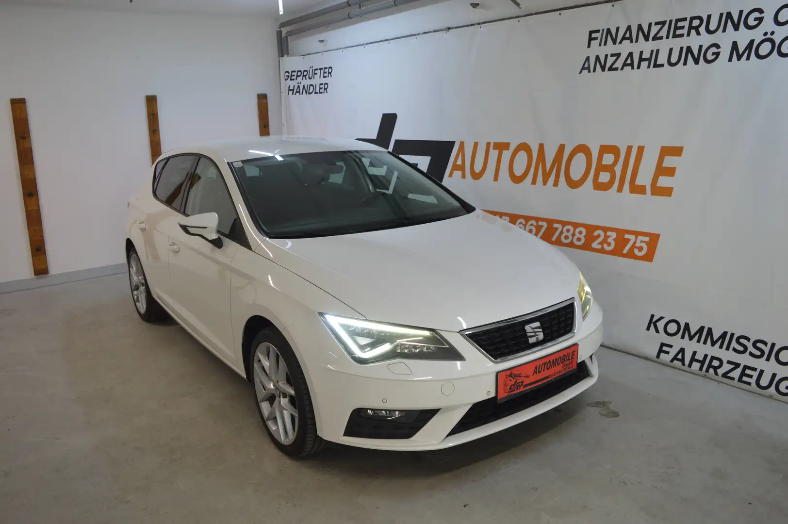 SEAT Leon 1,2 TSI **2.Besitz**Xenon**kein Rost** Weiß - 1