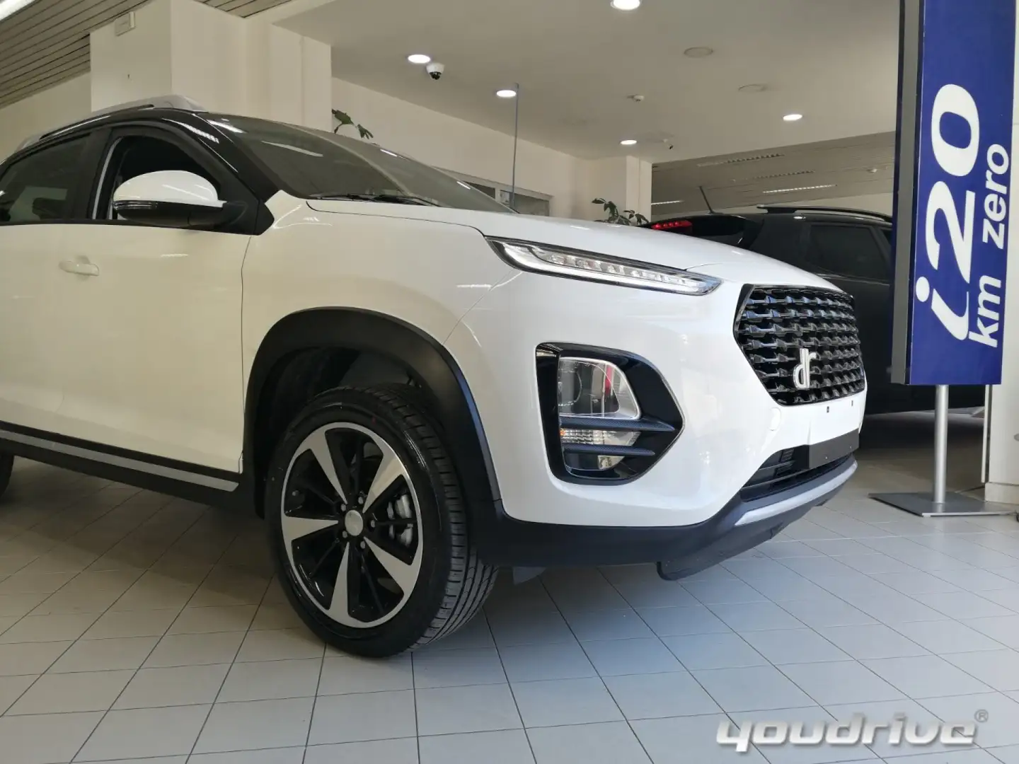 DR Automobiles DR 3.0 1.5 BENZ. Alb - 2