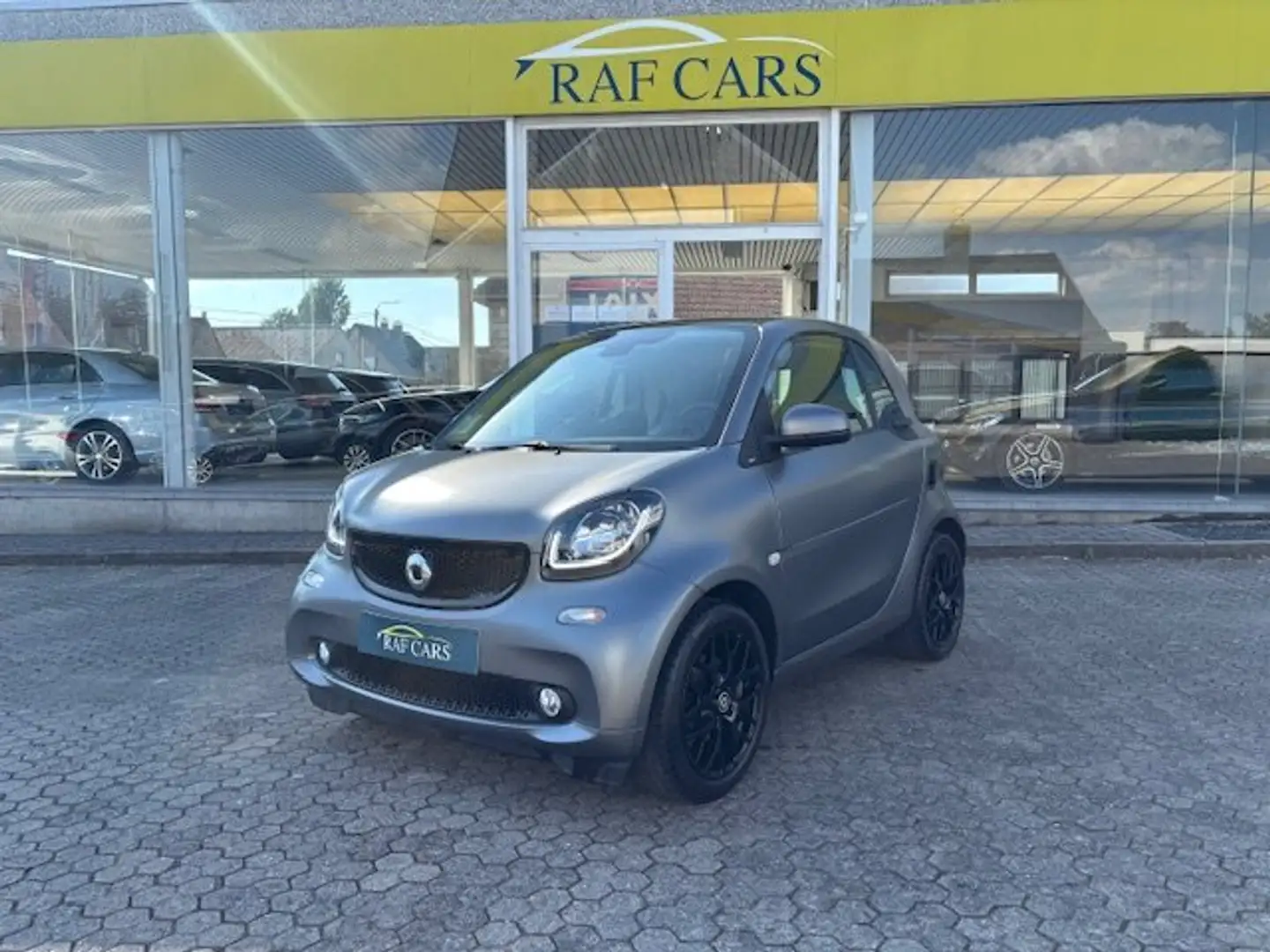 smart forTwo smart fortwo coupe| PANORAMA | AUTOMAAT | GARANTIE Grijs - 1