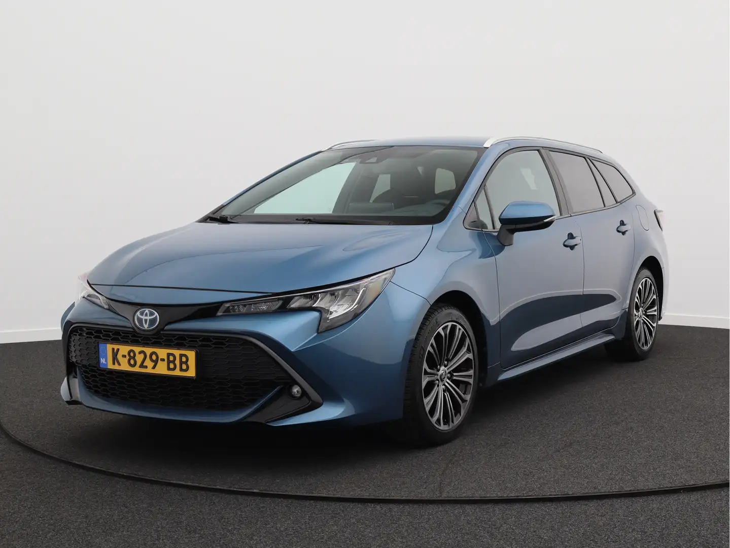 Toyota Corolla Touring Sports 1.8 Hybrid Business Plus/ lage km/ Blauw - 1