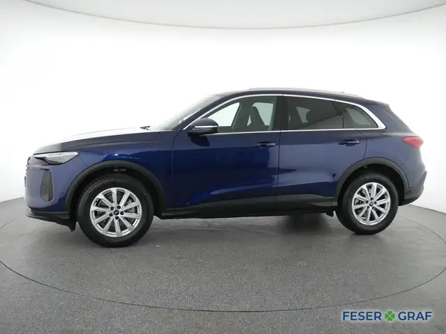 Audi Q5 view 15
