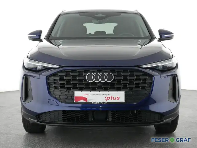 Audi Q5 view 13