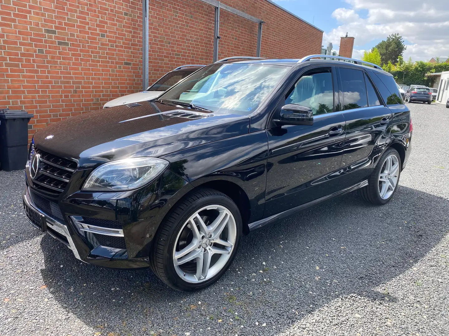 Mercedes-Benz ML 350 ML 350 CDI BlueTec (166.024) Schwarz - 1