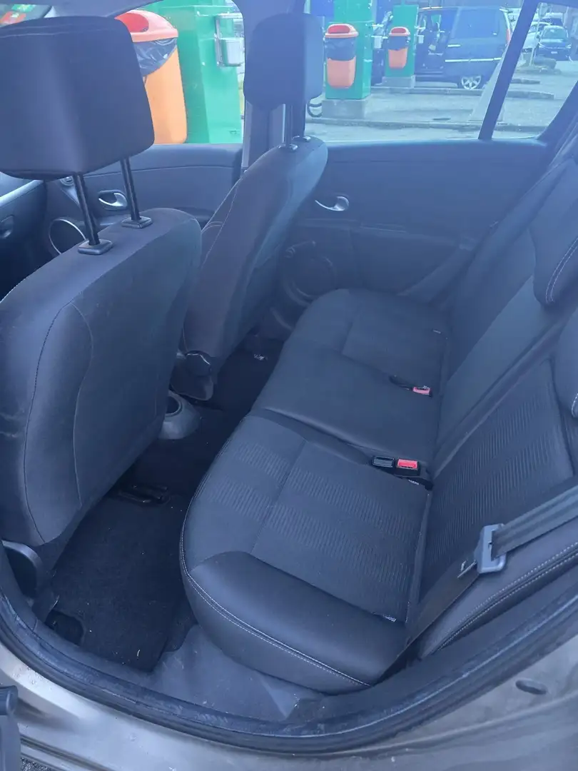 Renault Clio Clio 1.2 16V TCE Dynamique Braun - 2