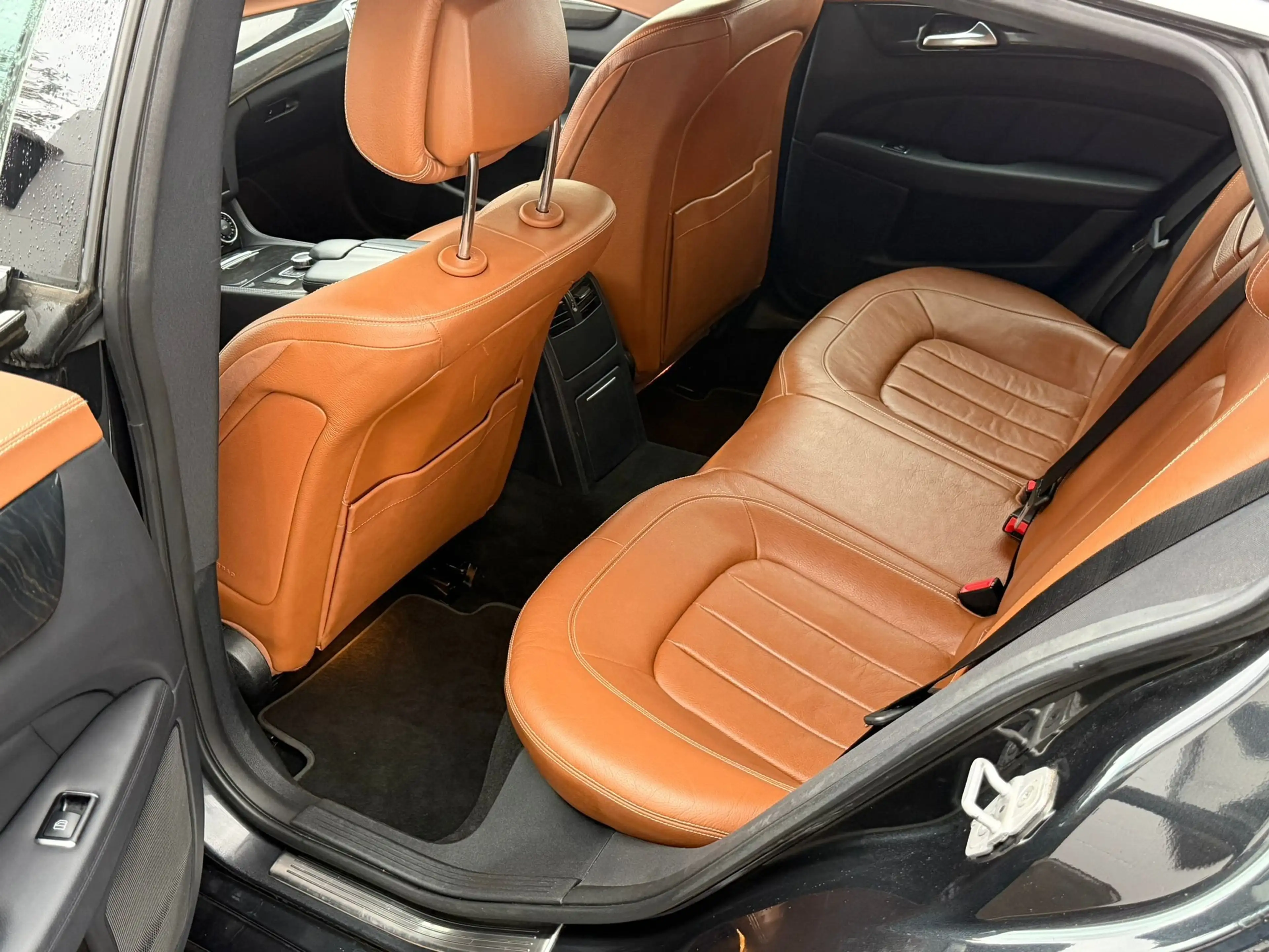 Mercedes-Benz CLS 250 CLS 250 BlueTEC 4-Matic — photo 11