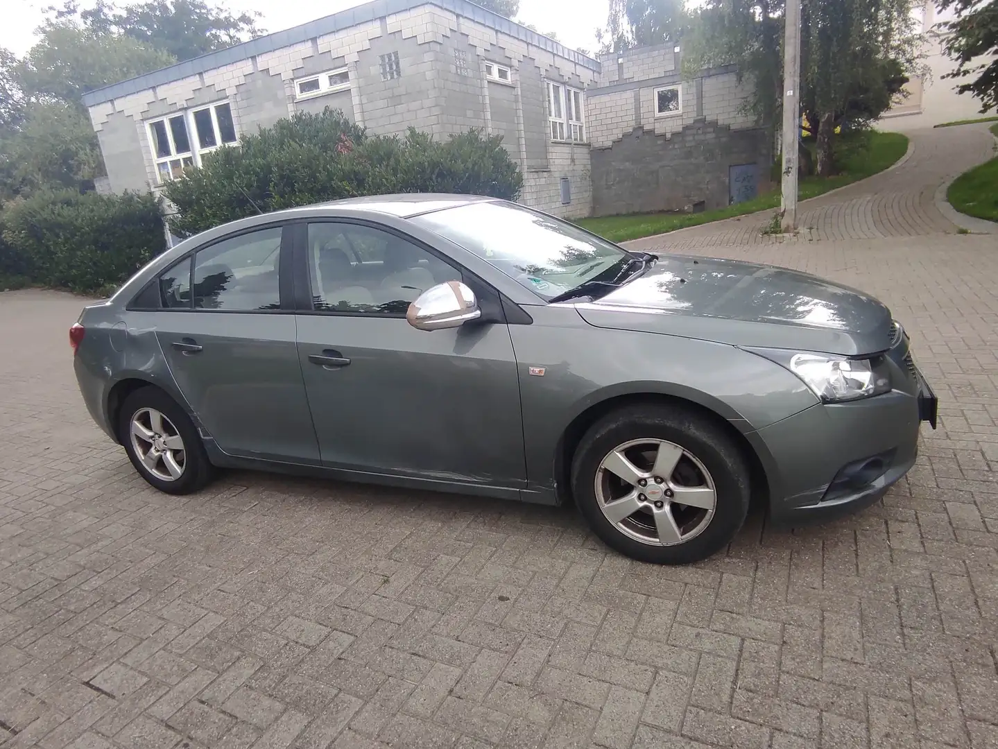 Chevrolet Cruze Cruze hatchback 1.6i LS Gri - 1