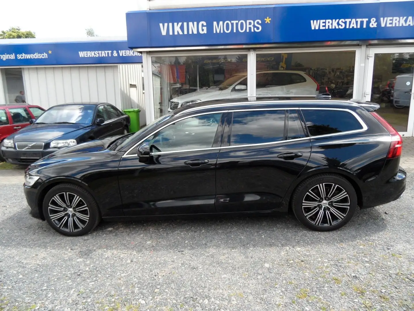 Volvo V60 Kombi Inscription Noir - 2