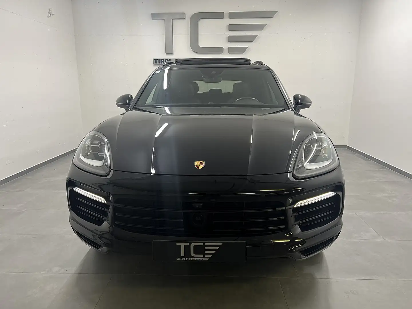 Porsche Cayenne III E-Hybrid PHEV 17,9 kWh Aut. Pano, ACC, Saga,.. Schwarz - 2