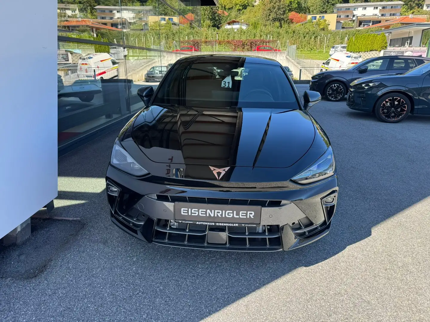 CUPRA Leon 1.5 TSI 150 PS ACT Schwarz - 2