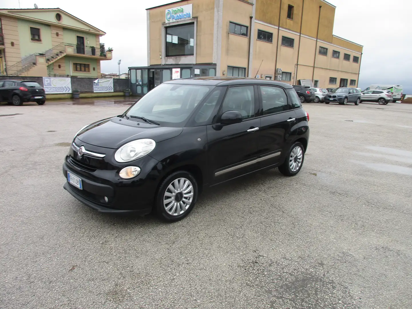 Fiat 500L 1.3 mjt Pop 95cv GARANTITA FULL OPT Negro - 1
