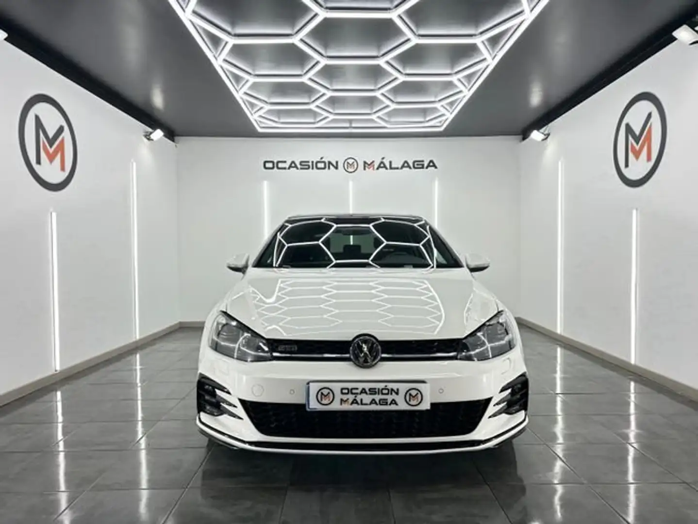 Volkswagen Golf 2.0TDI GTD DSG7 135kW Wit - 2