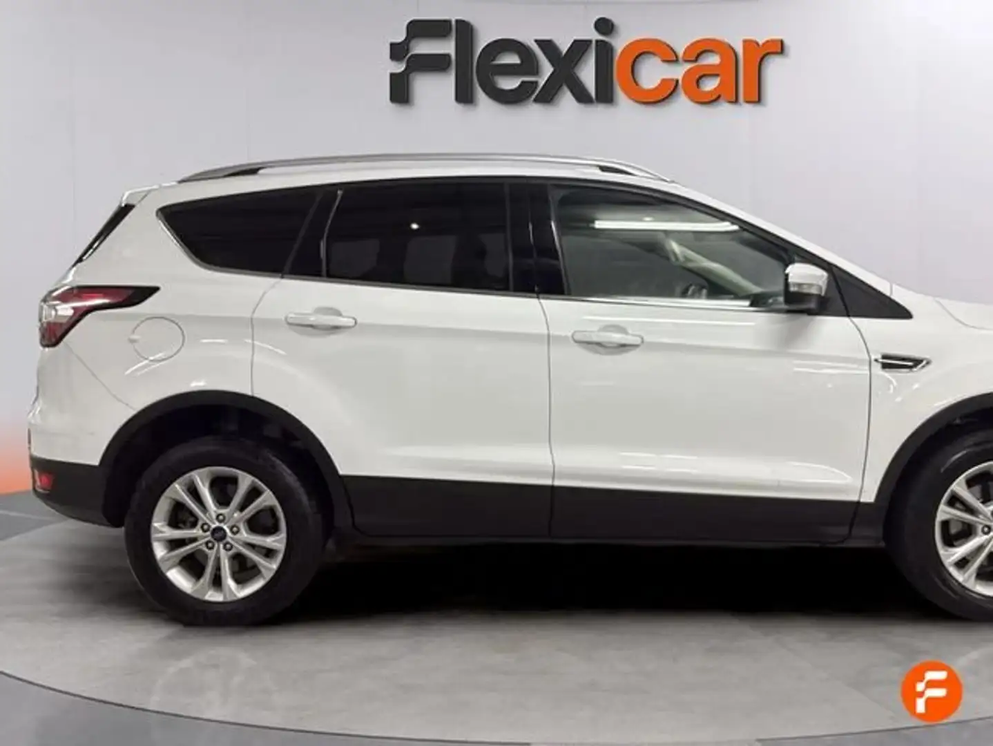 Ford Kuga 1.5 EcoBoost 110kW A-S-S 4x2 Titanium - 5P (2017) Blanc - 2