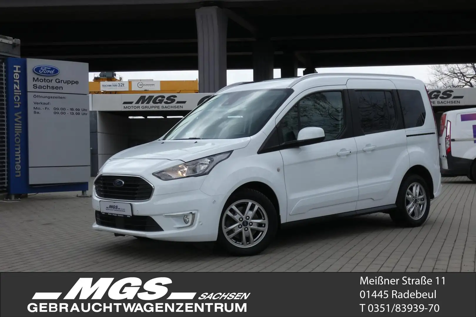 Ford Tourneo Connect 1.5 "Titanium" #NAVI #KAM #PDC #DAB Weiß - 1