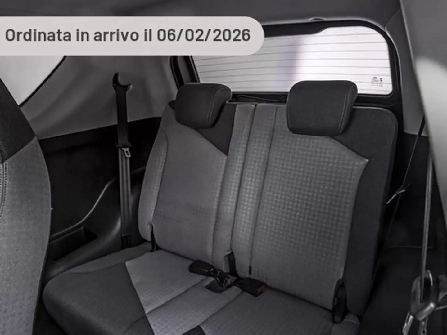 DR Automobiles Серебристый - 1