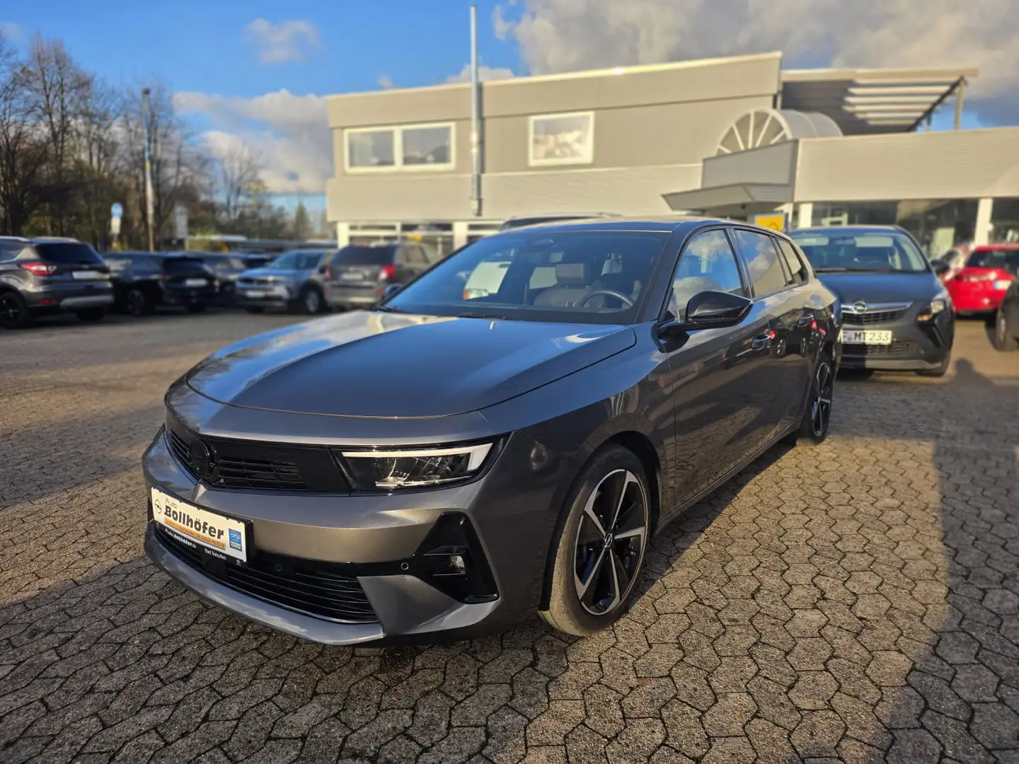 Opel Astra GS ST NAVI/SHZ+LHZ/PDC vo+hi+360Cam/LED Grau - 1