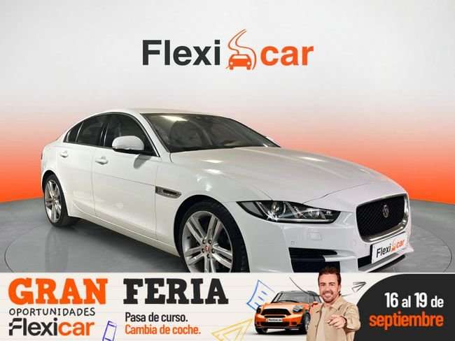 Jaguar XE 2.0 Diesel Pure AWD Aut. 180 - foto 1