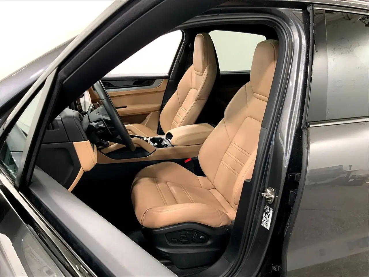 Porsche Cayenne снимка Porsche Cayenne