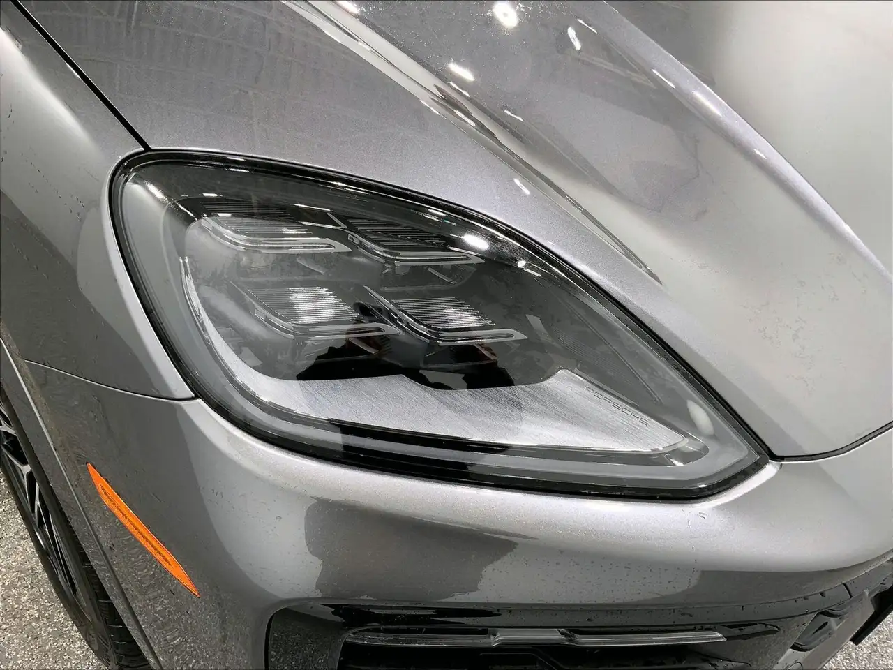 Porsche Cayenne снимка Porsche Cayenne