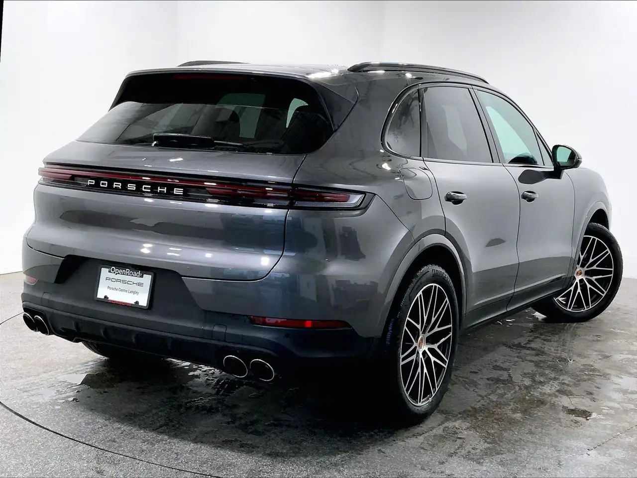 Porsche Cayenne снимка Porsche Cayenne