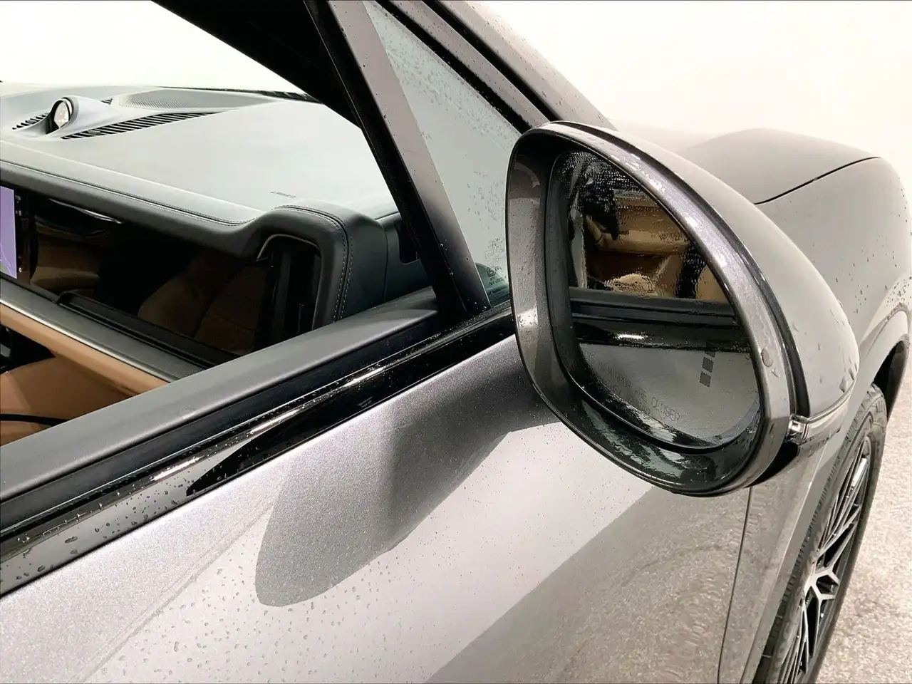 Porsche Cayenne снимка Porsche Cayenne
