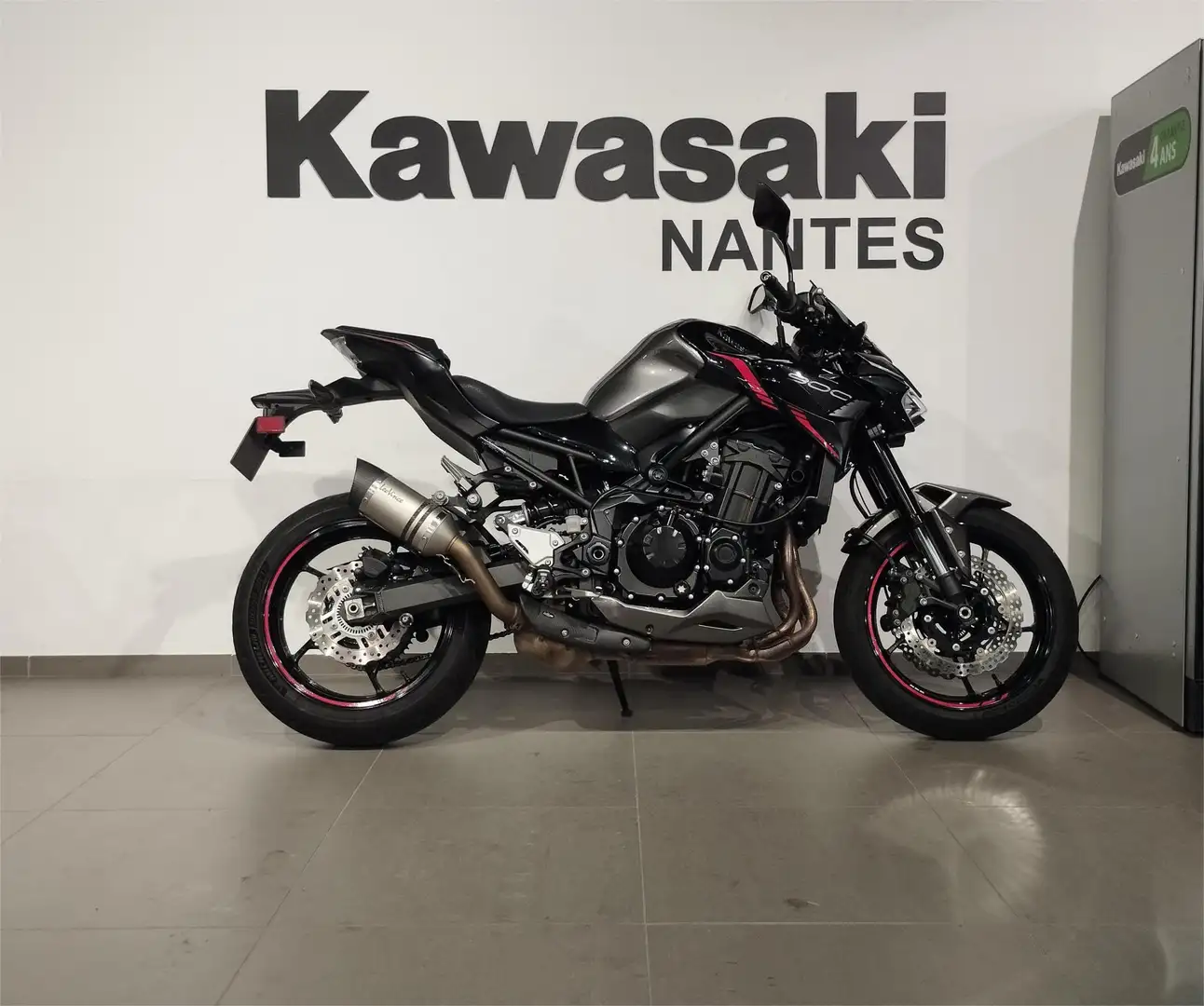 Kawasaki Z 900 Noir - 2