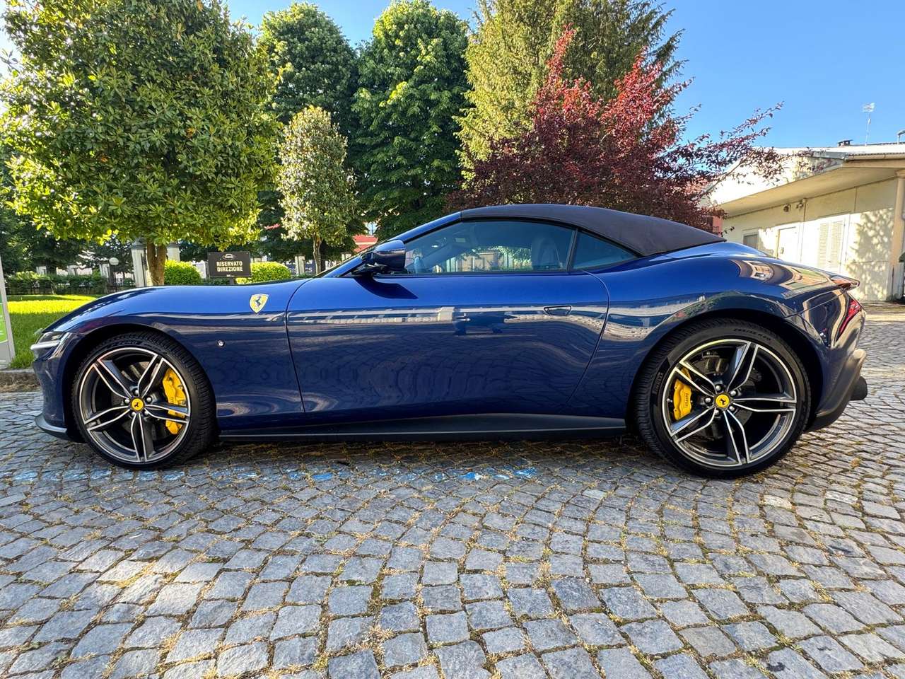 Ferrari Roma Spider 3.9 F1 dct