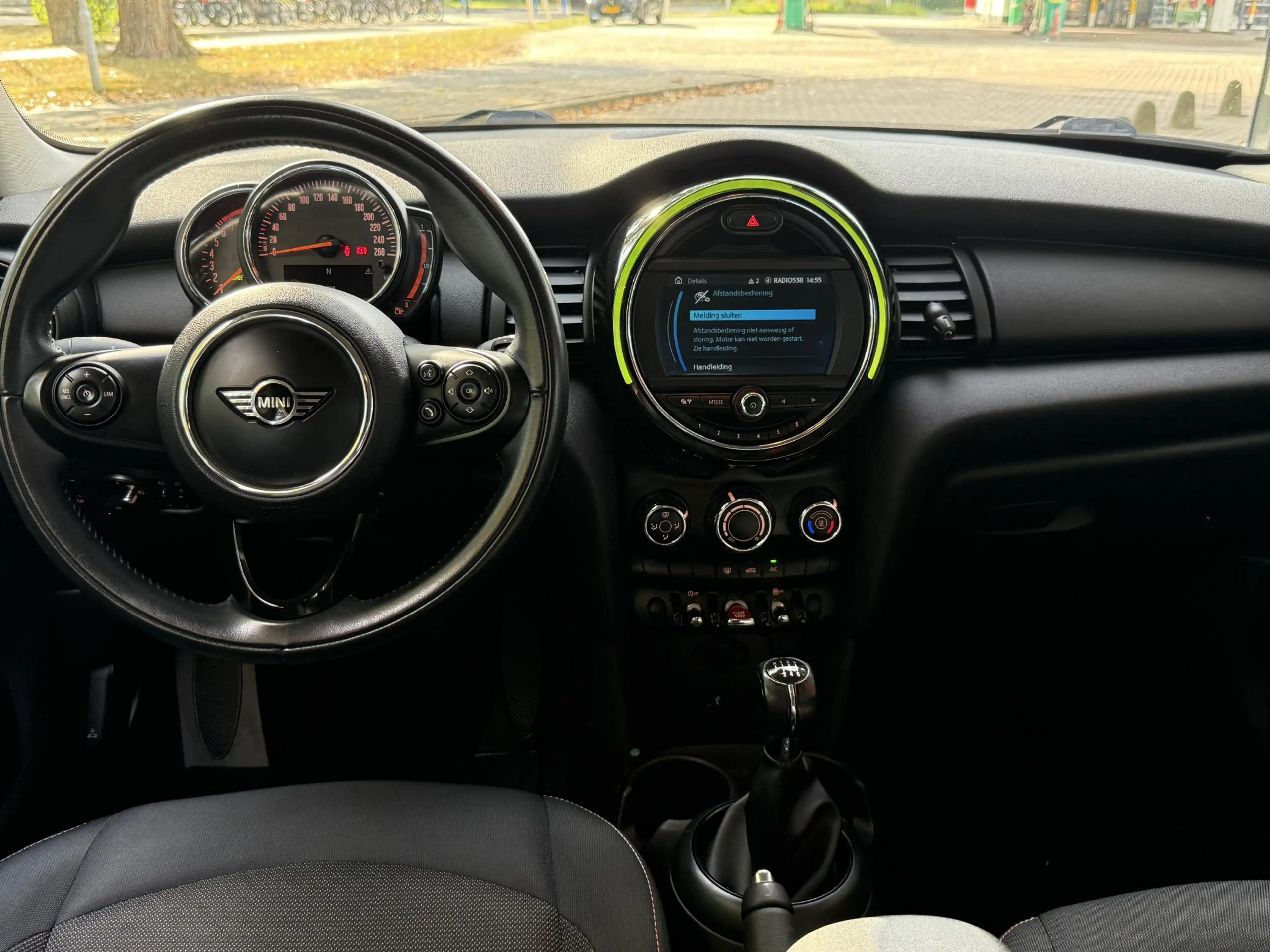 MINI One 5-Deurs 1.5 First | Navigatie | Airconditioning | — photo 25