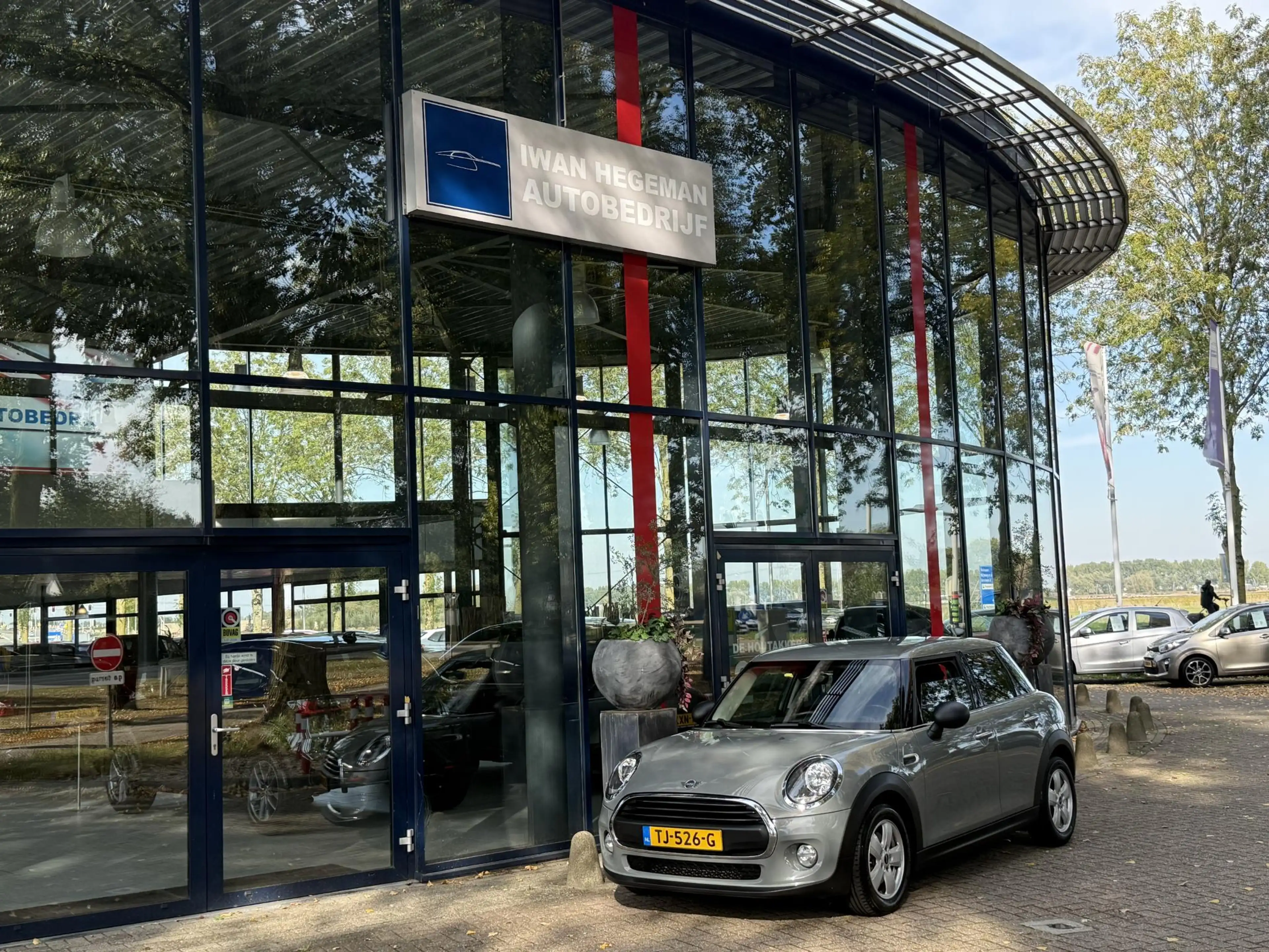 MINI One 5-Deurs 1.5 First | Navigatie | Airconditioning | — photo 3