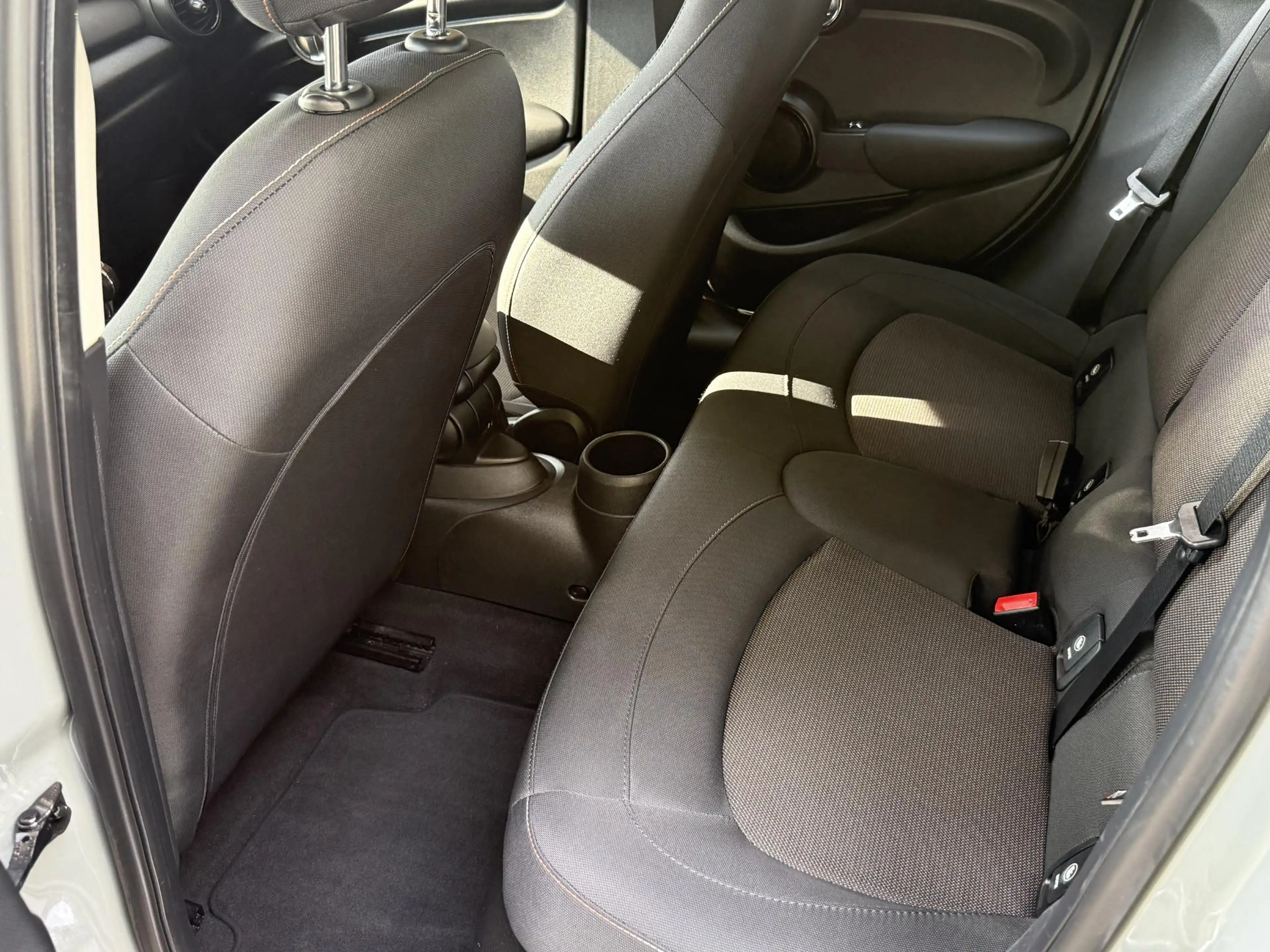 MINI One 5-Deurs 1.5 First | Navigatie | Airconditioning | — photo 24