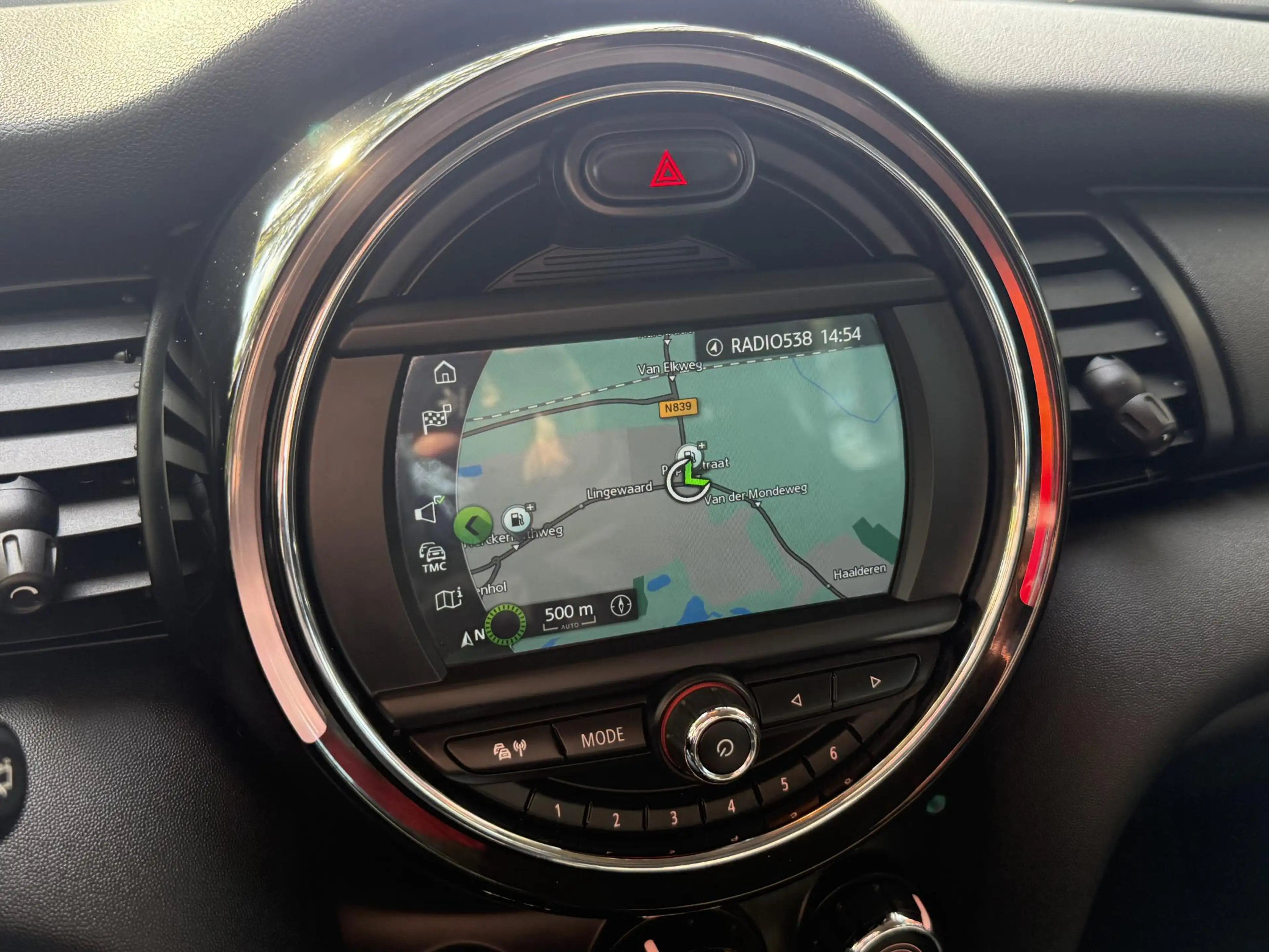MINI One 5-Deurs 1.5 First | Navigatie | Airconditioning | — photo 19