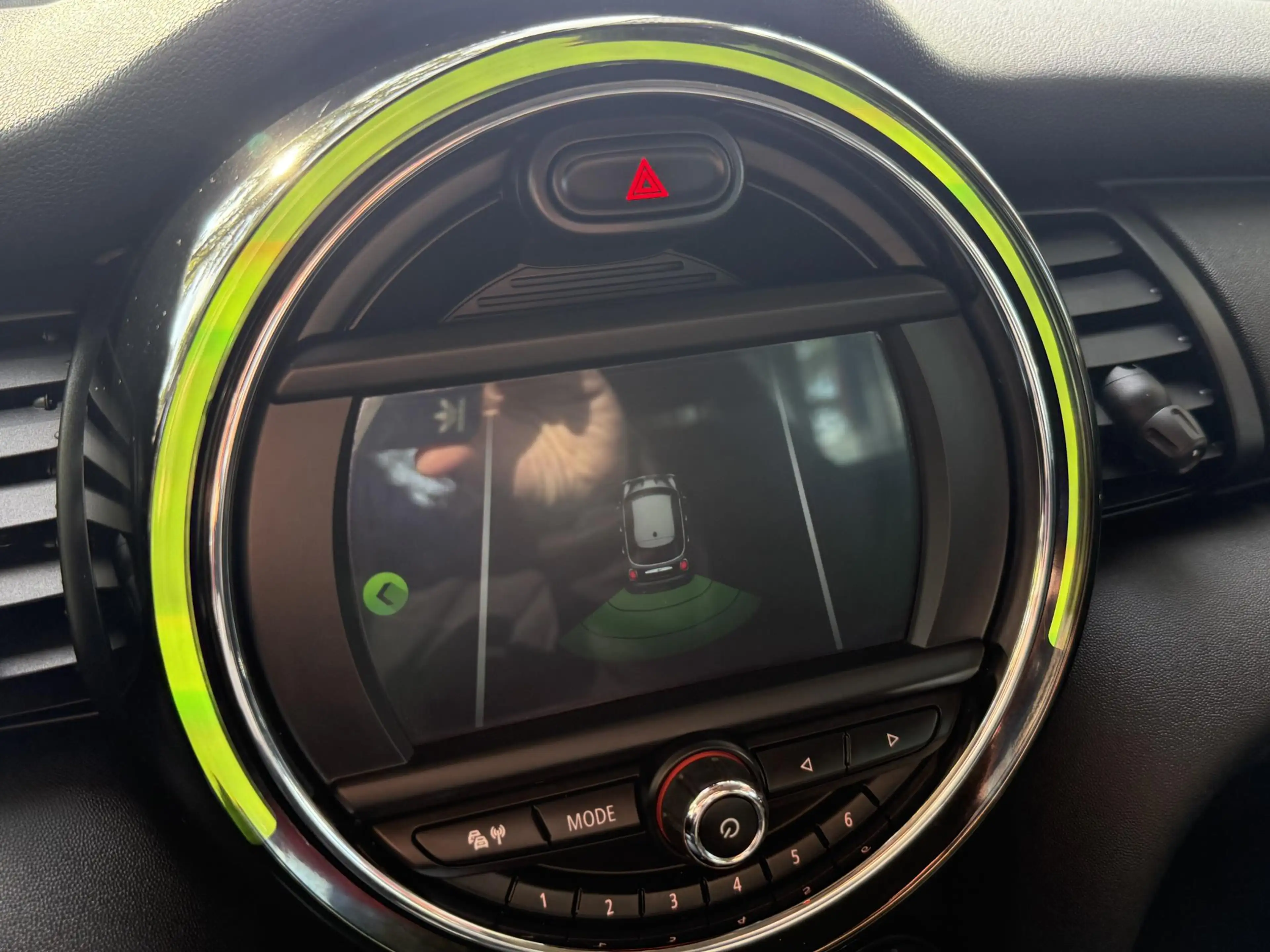 MINI One 5-Deurs 1.5 First | Navigatie | Airconditioning | — photo 21