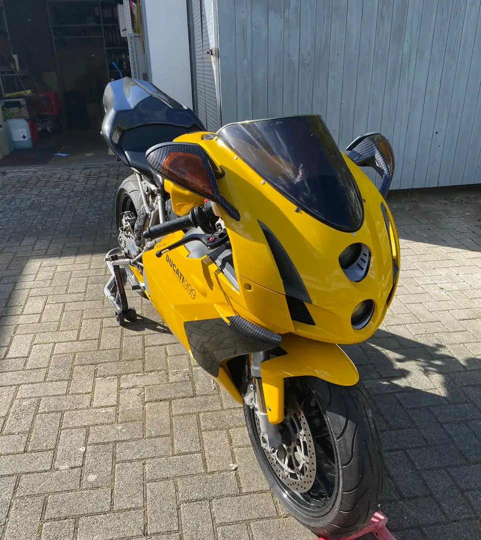 Ducati 999 Geel - 1