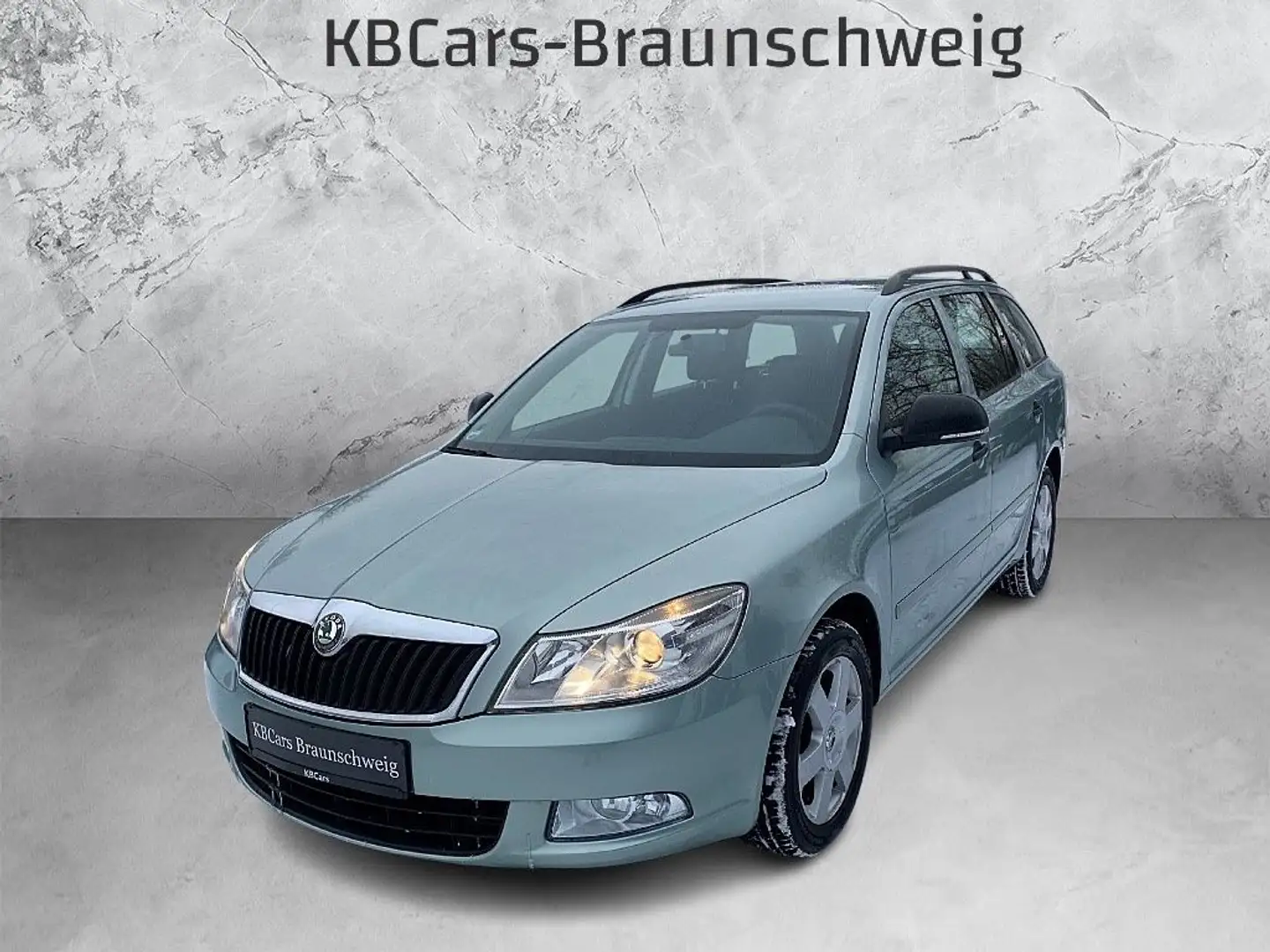 Skoda Octavia Combi 1.4 TSI Ambiente Blau - 1