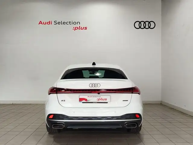 Audi A5 view 5