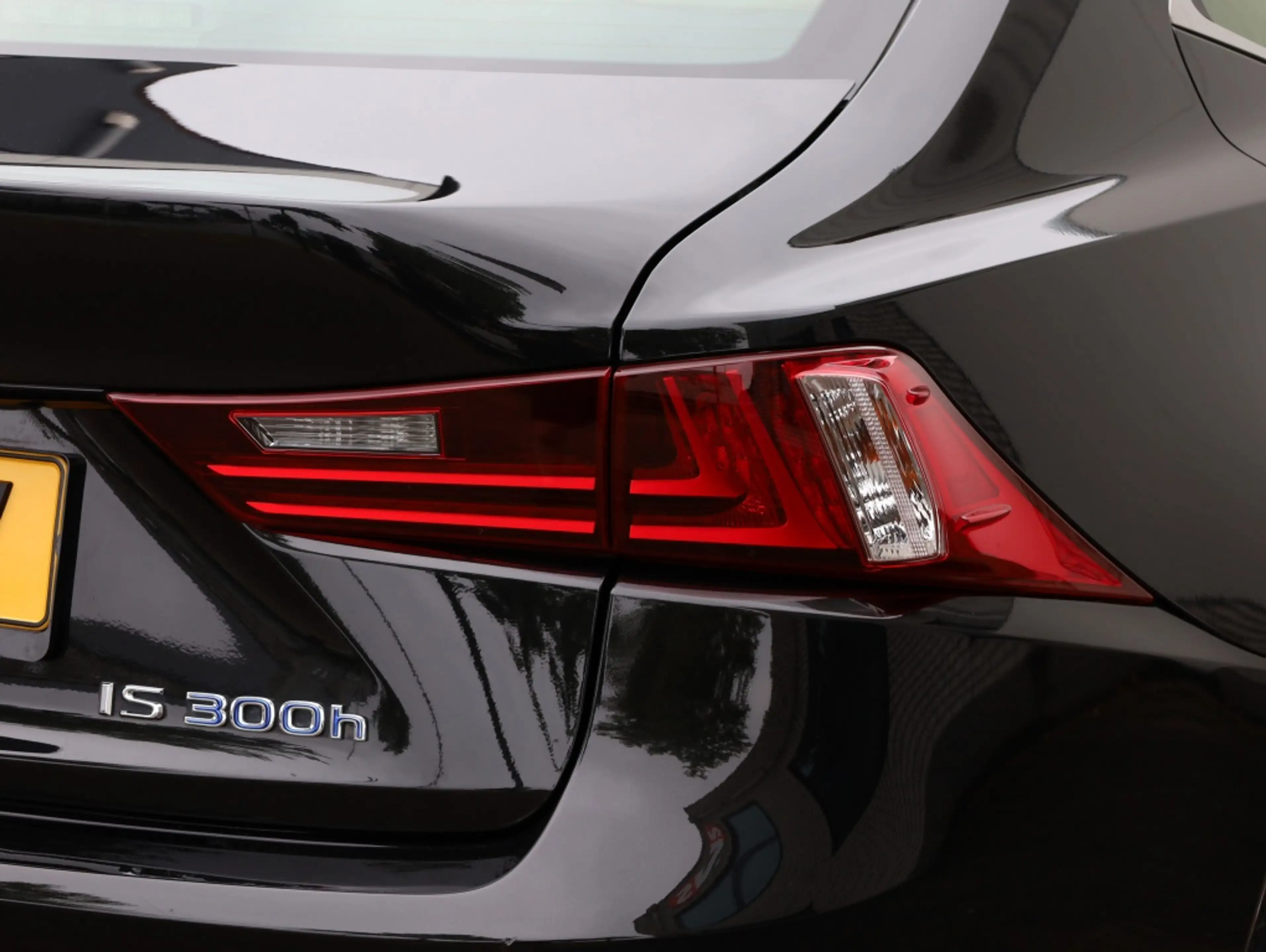 Lexus IS 300 300h Business Line Pro | Leder | Schuifdak | Adapt — photo 33