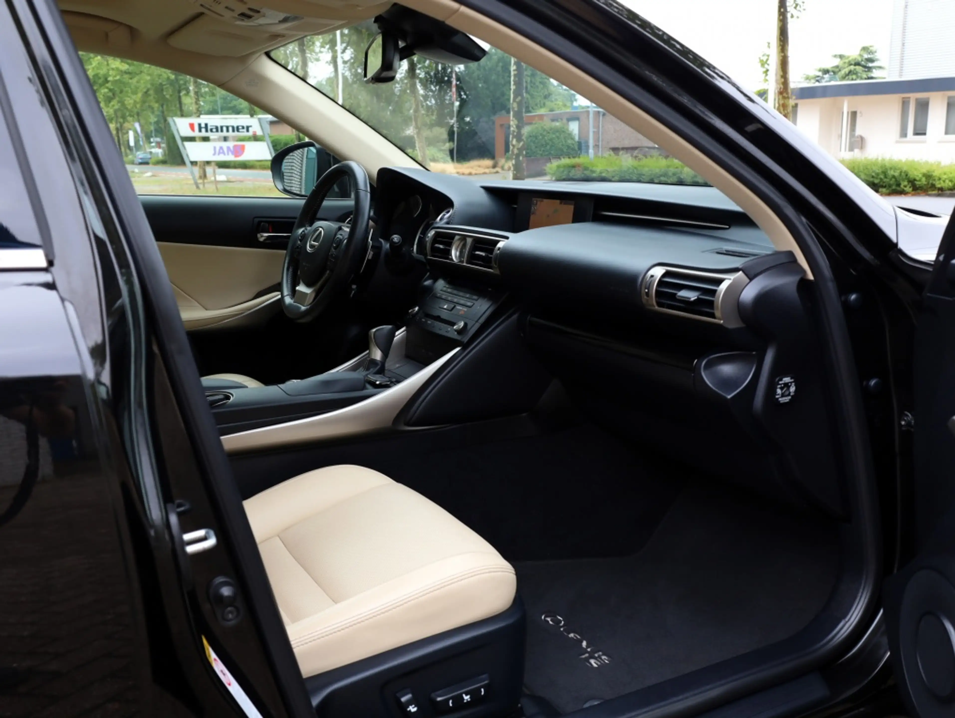 Lexus IS 300 300h Business Line Pro | Leder | Schuifdak | Adapt — photo 12