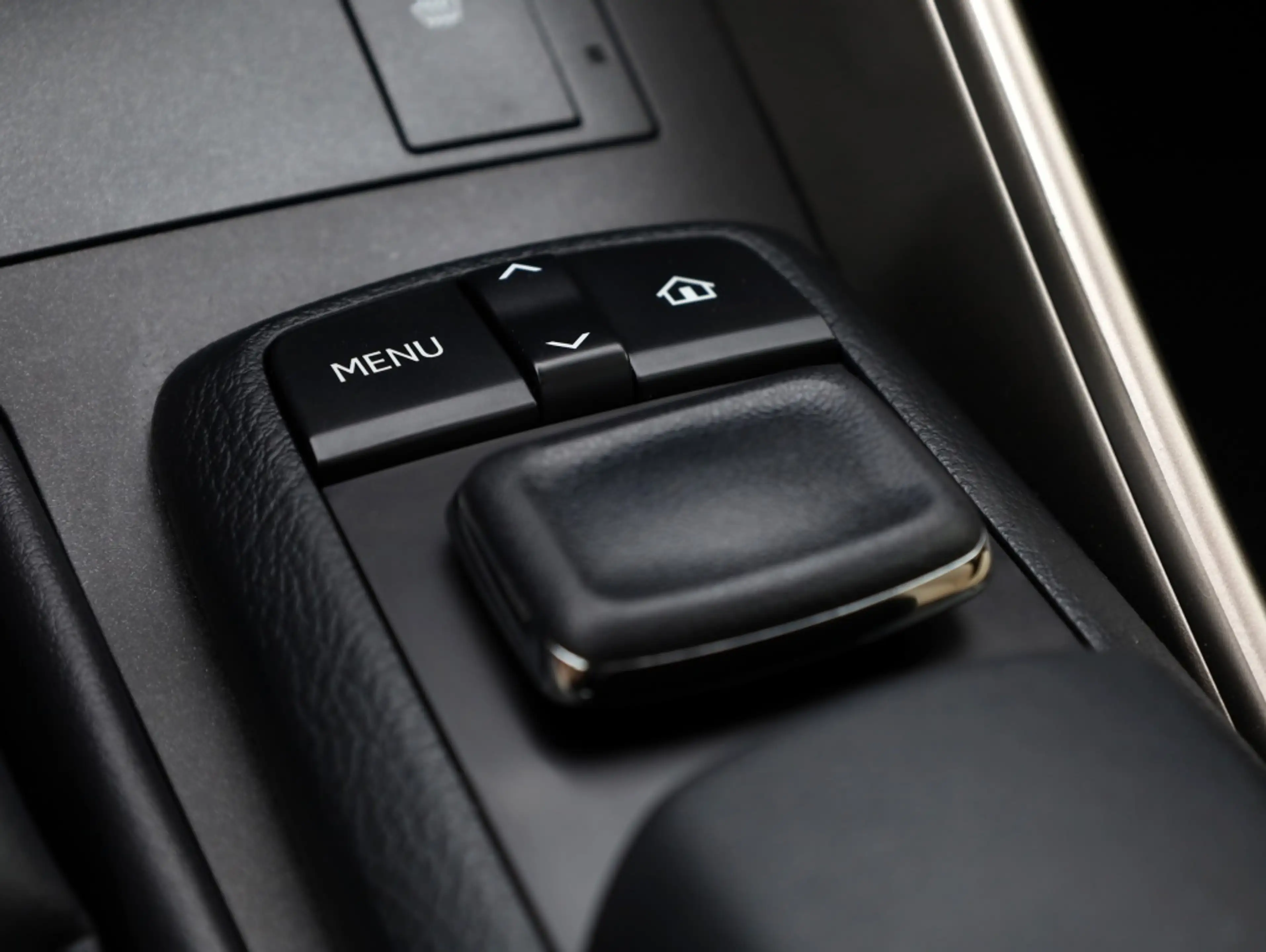 Lexus IS 300 300h Business Line Pro | Leder | Schuifdak | Adapt — photo 29