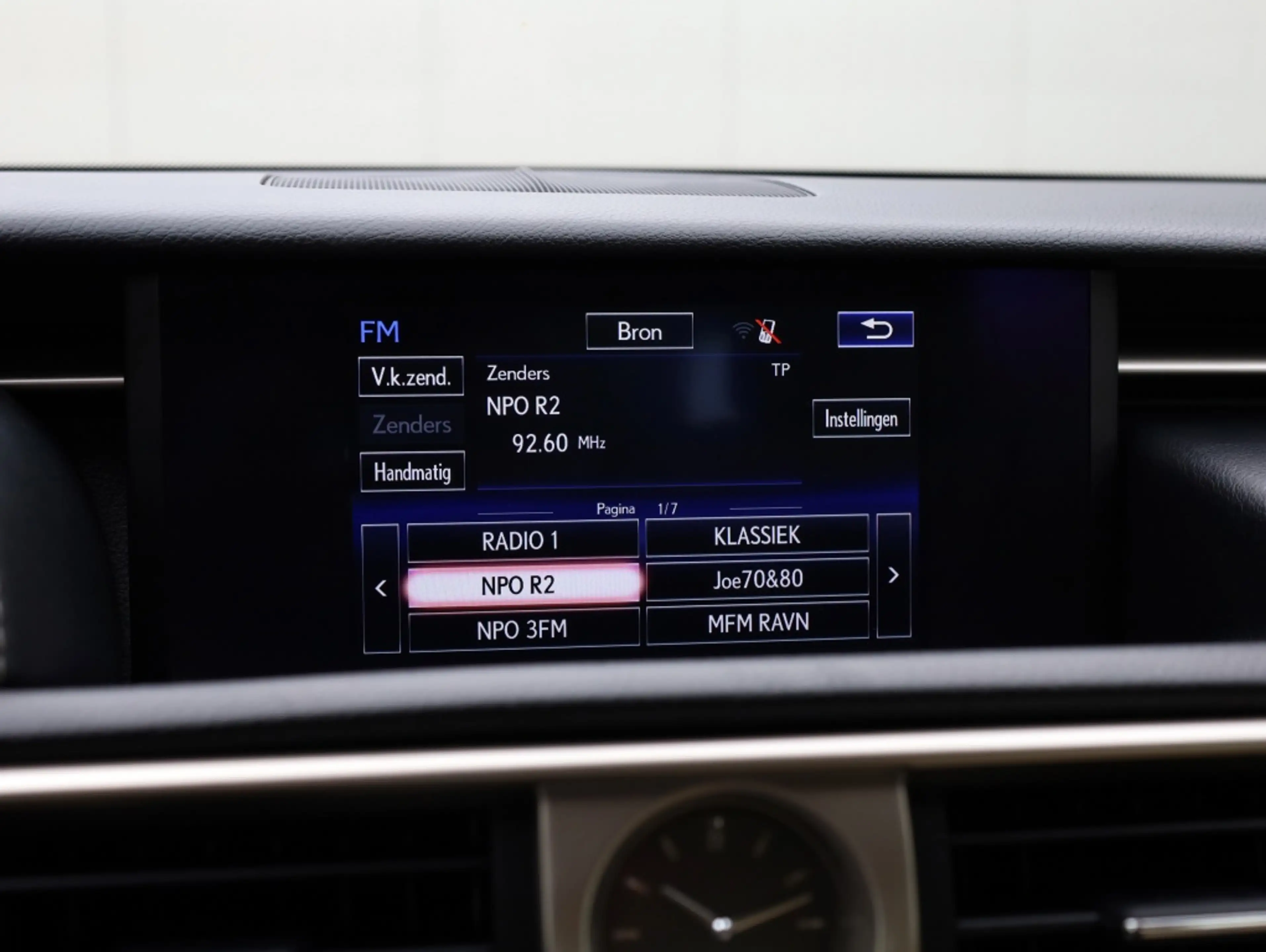 Lexus IS 300 300h Business Line Pro | Leder | Schuifdak | Adapt — photo 27
