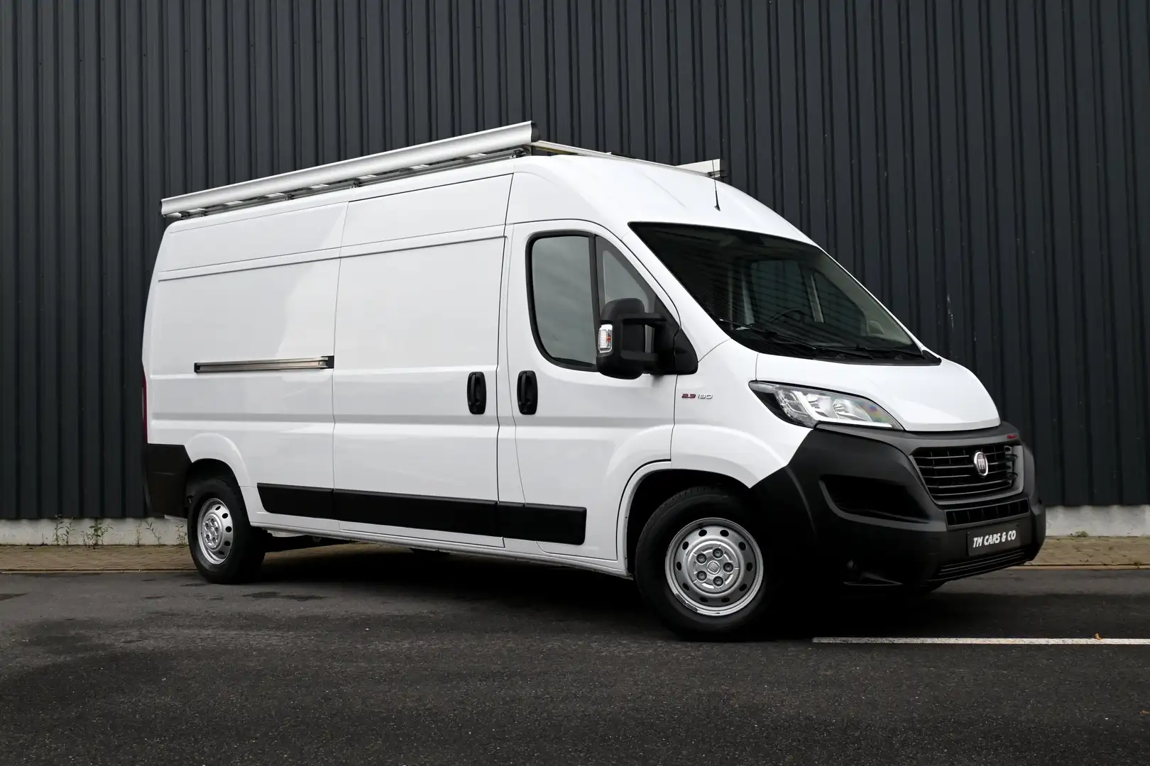 Fiat Ducato Maxi L3H2 180PK/ GPS Cruise Camera Trekh Leder BTW Wit - 1