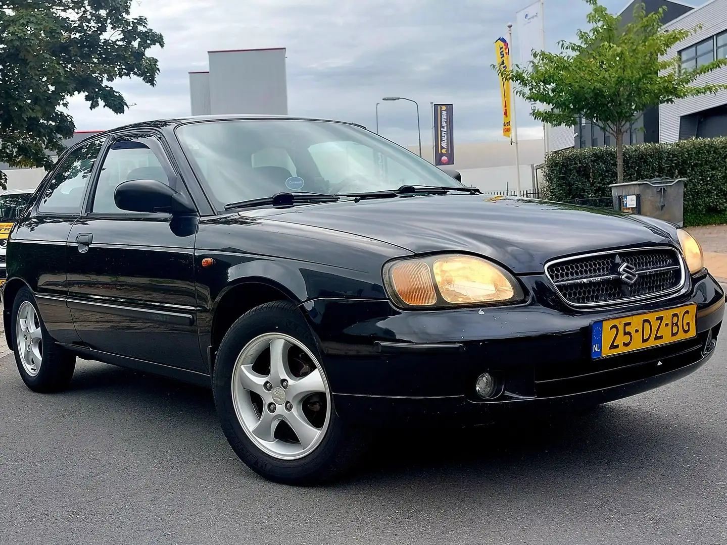 Suzuki Baleno Baleno 1.6 Sport Negru - 2