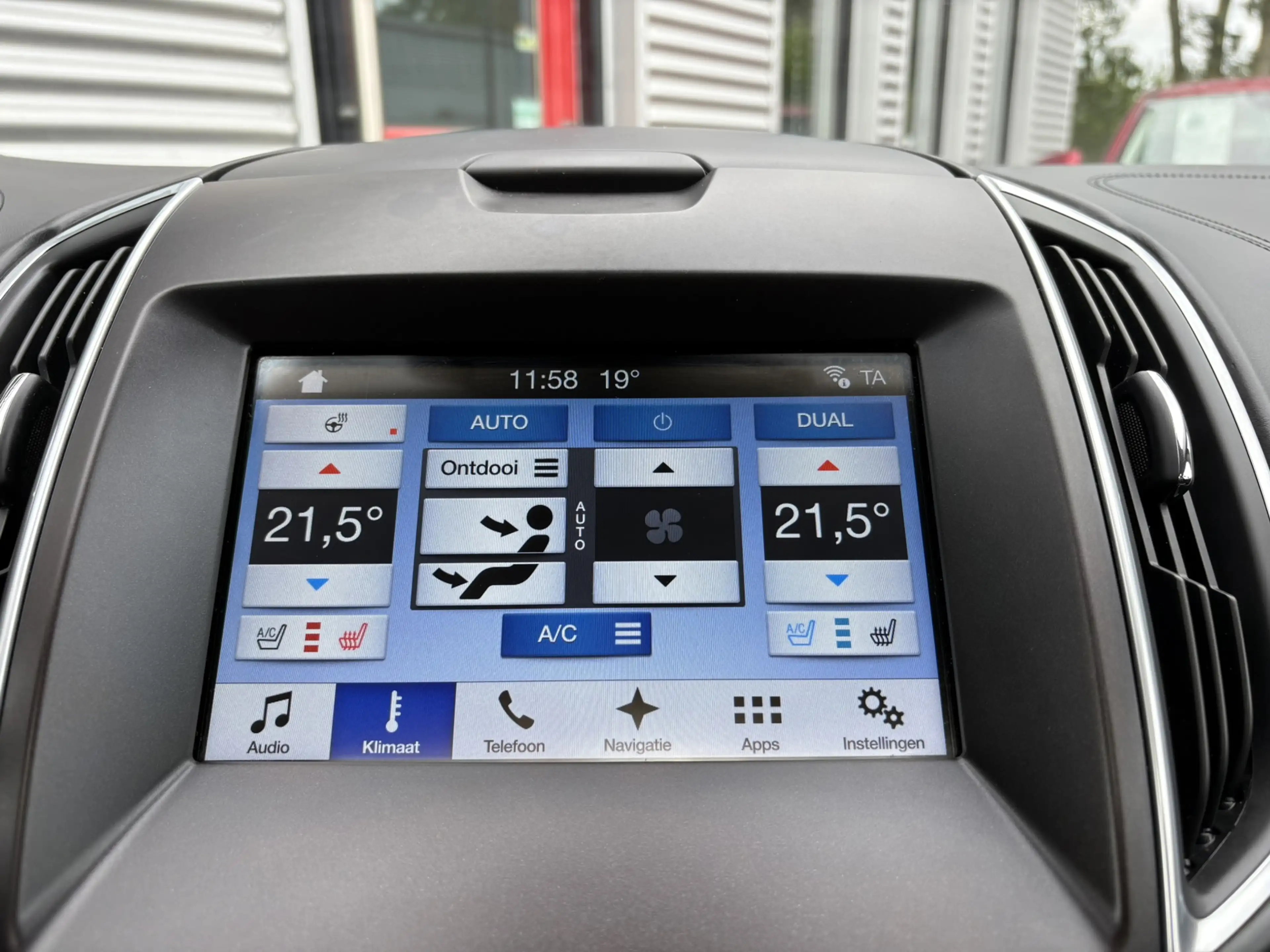 Ford S-Max 2.0 Vignale 7 PERSOONS-AUTOMAAT-VOLLEDER-STOEL VER — photo 32