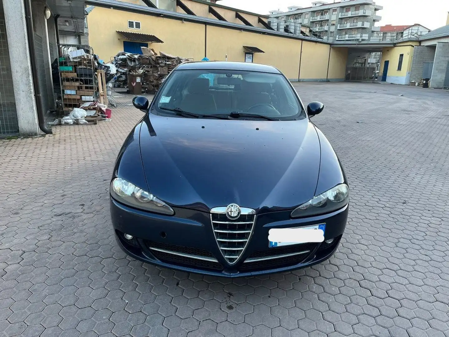 Alfa Romeo 147 1.9 JTD (120) 5 porte Distinctive Azul - 2