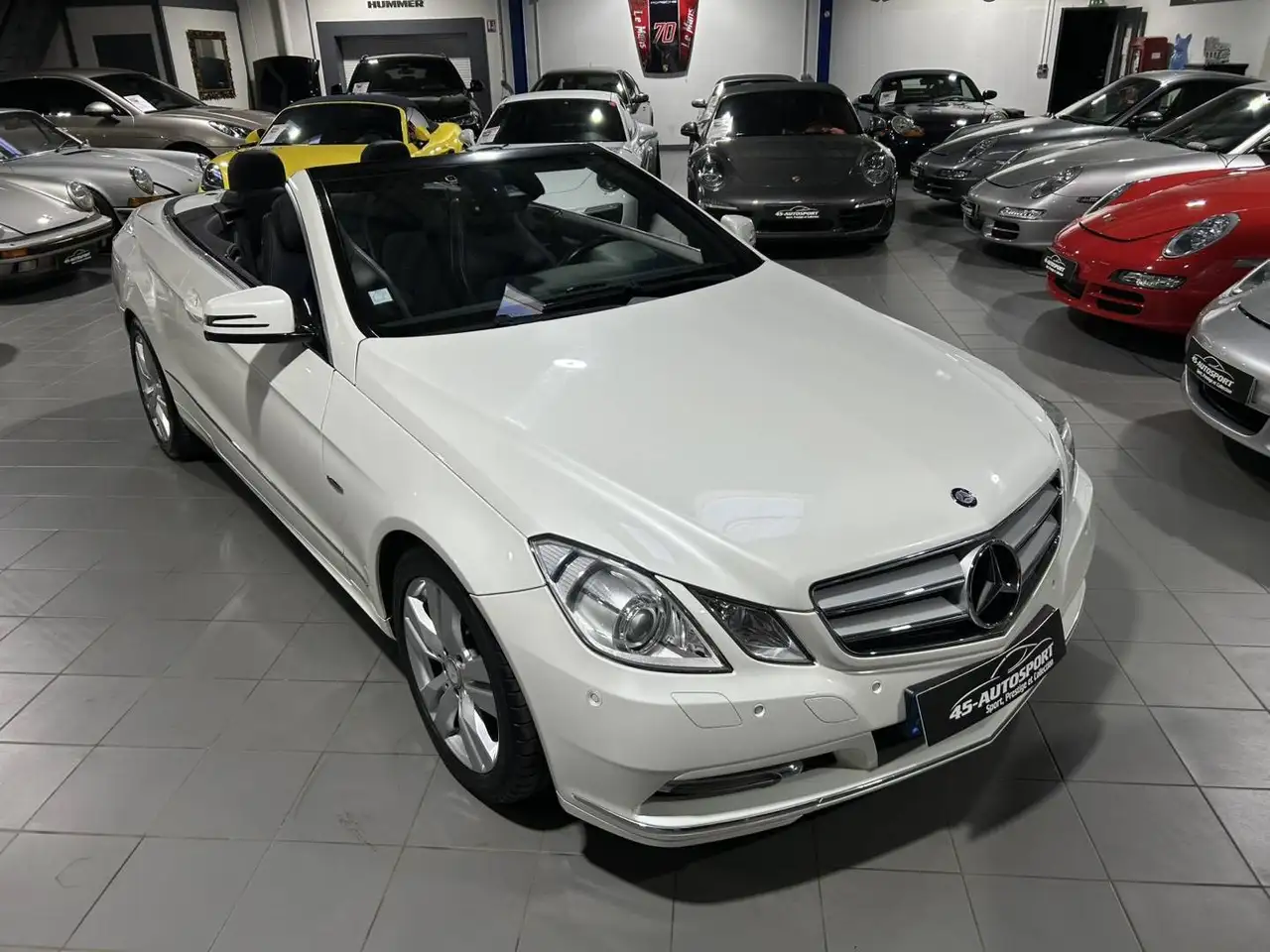 Mercedes-Benz 220