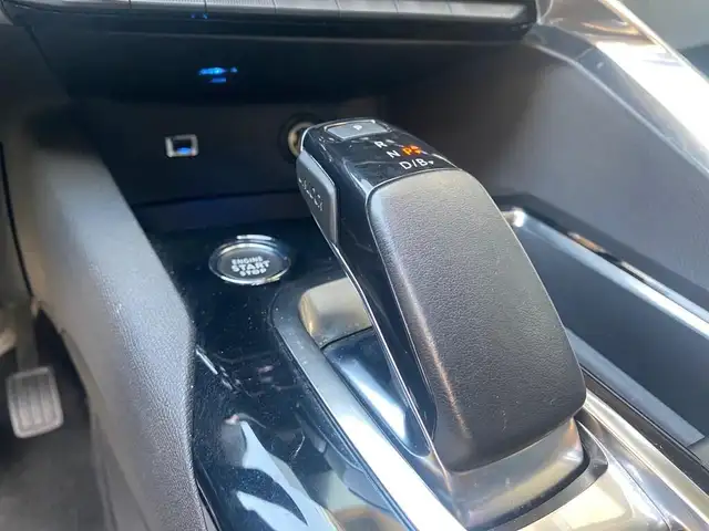 Peugeot 3008 view 12
