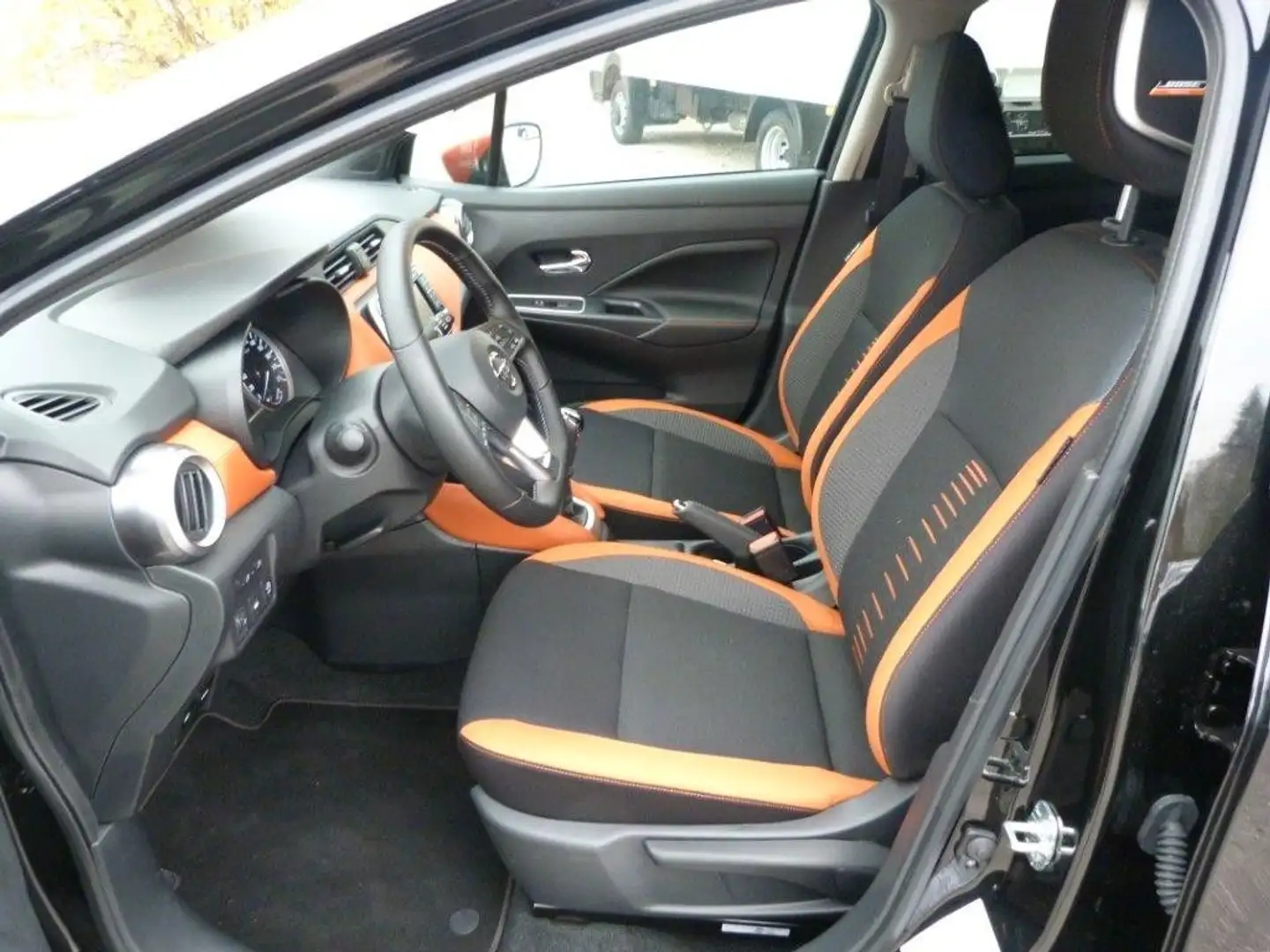 Nissan Micra N CONNECTA (*KLIMAAUT*TEMPOMAT*NAVI*) Schwarz - 2