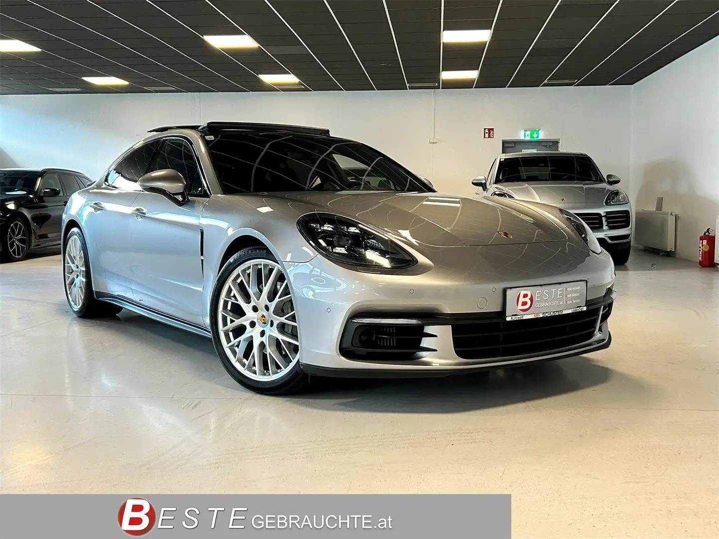 Porsche Panamera 4S Aut. *SportChrono*Sport AGA*BOSE*Pano* Silber - 1