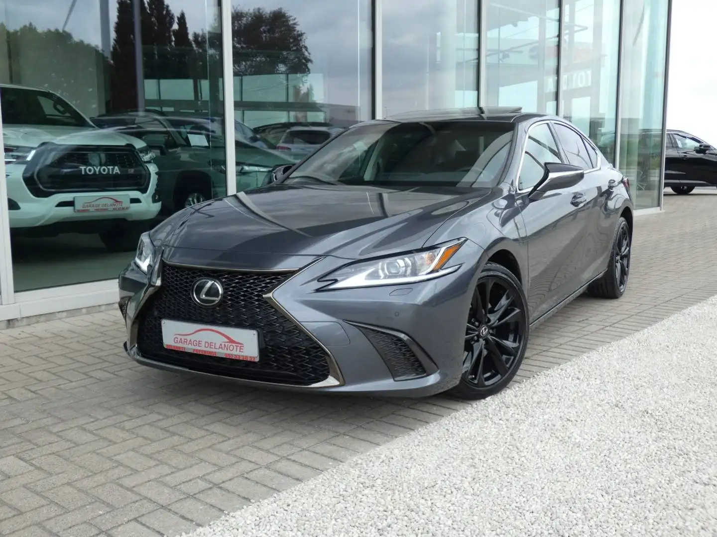 Lexus ES 300 F-Sport Design +Open dak +Dodehoek +LEDER +Zetelverwarming +Apple carplay +Android auto Grau - 2