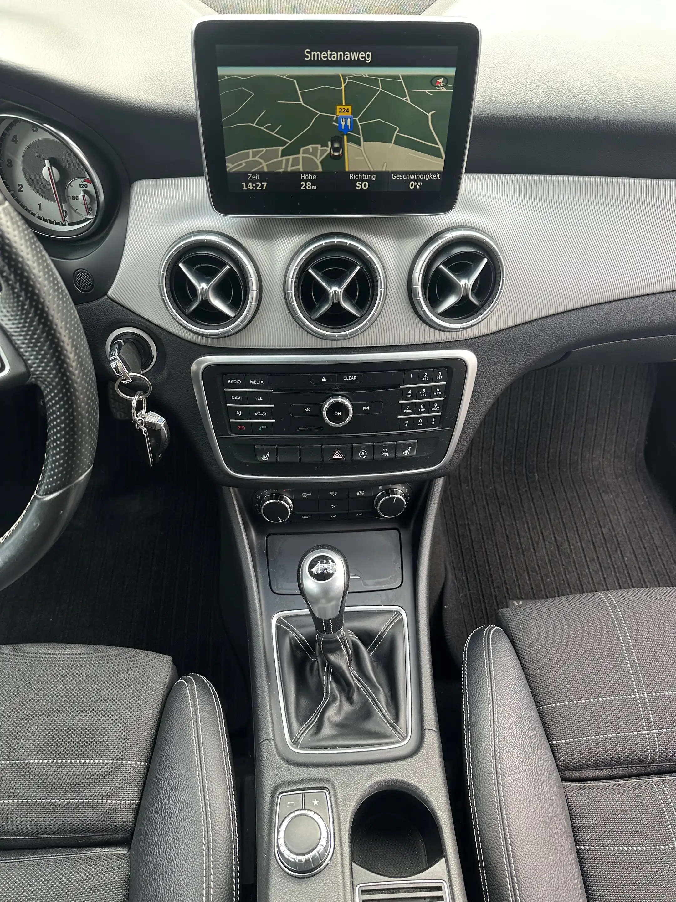 Mercedes-Benz CLA 180 CLA 180 (117.342) — photo 11