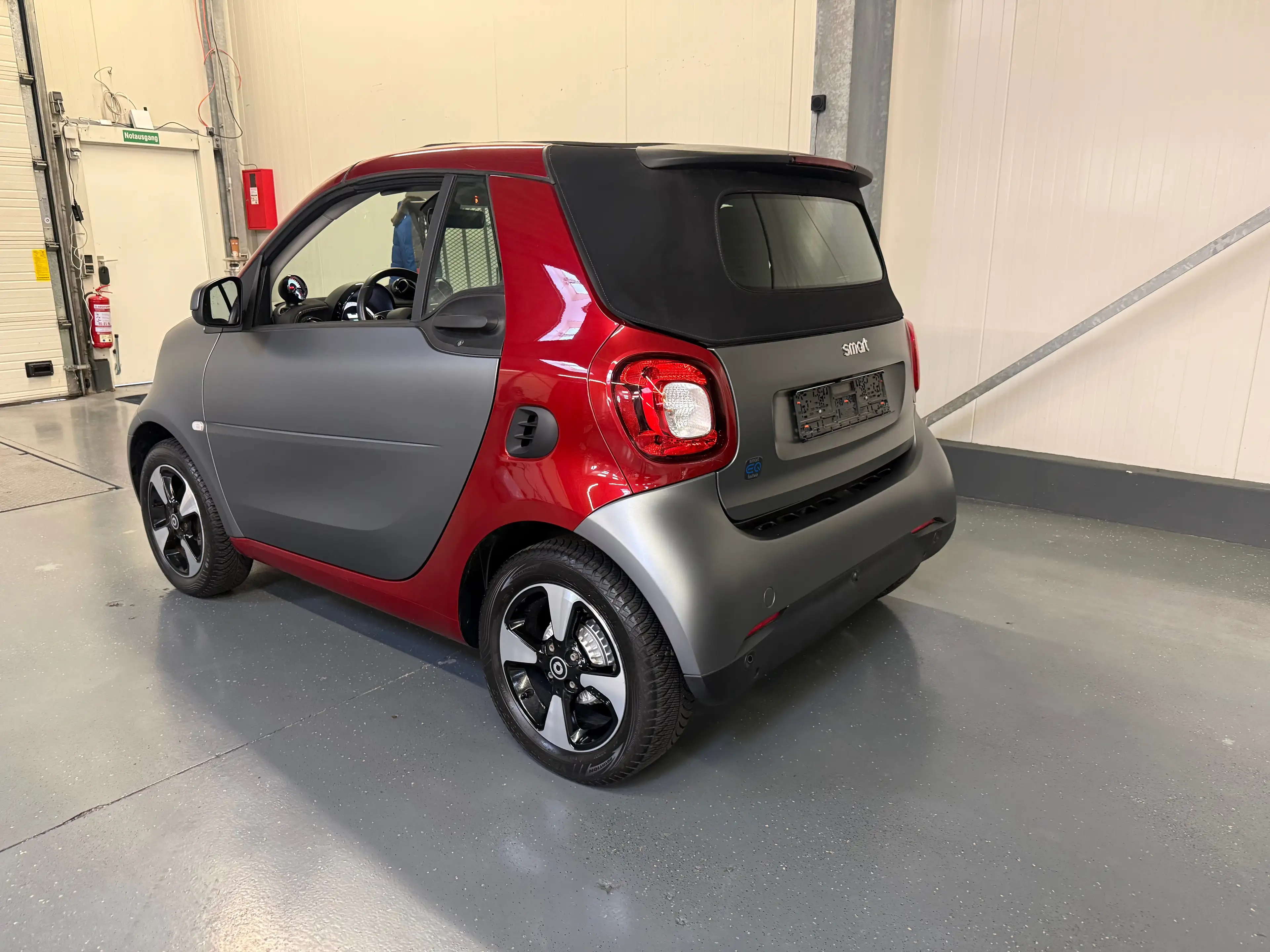 smart forTwo smart fortwo cabrio EQ prime — photo 7