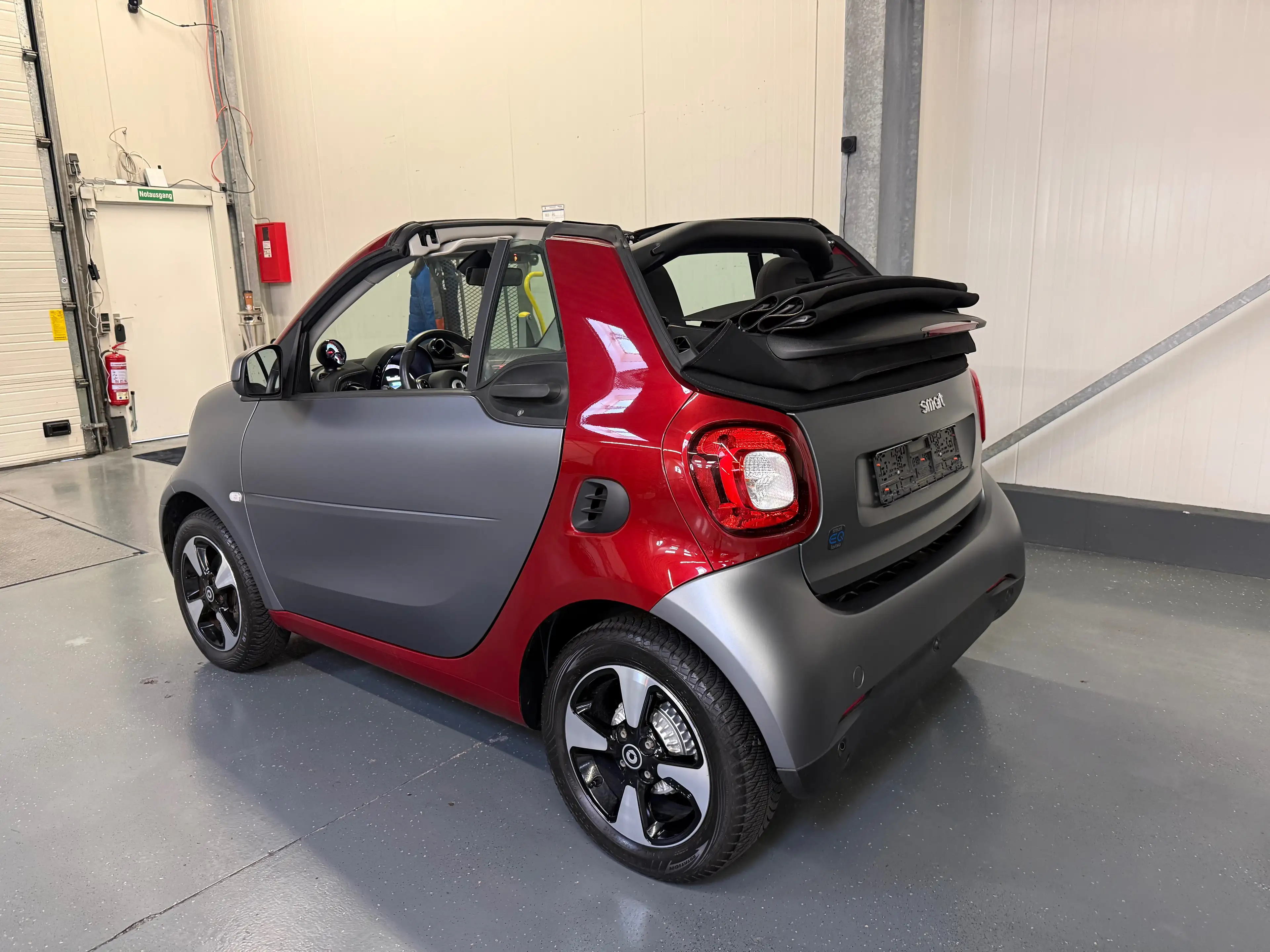 smart forTwo smart fortwo cabrio EQ prime — photo 6